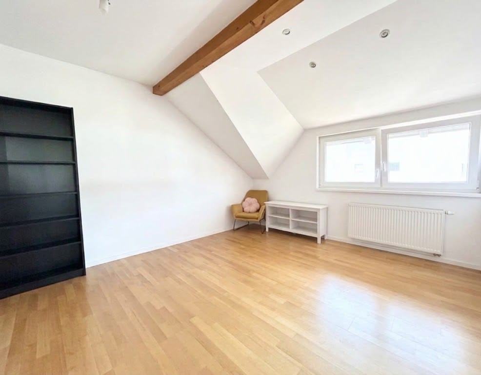 Kuća: Zagreb (Donji Bukovac), s vrtnom kućom/uredom (396m2)