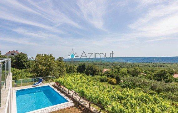 Labin , Rasa , gradjevinsko zemljiste 1074m2