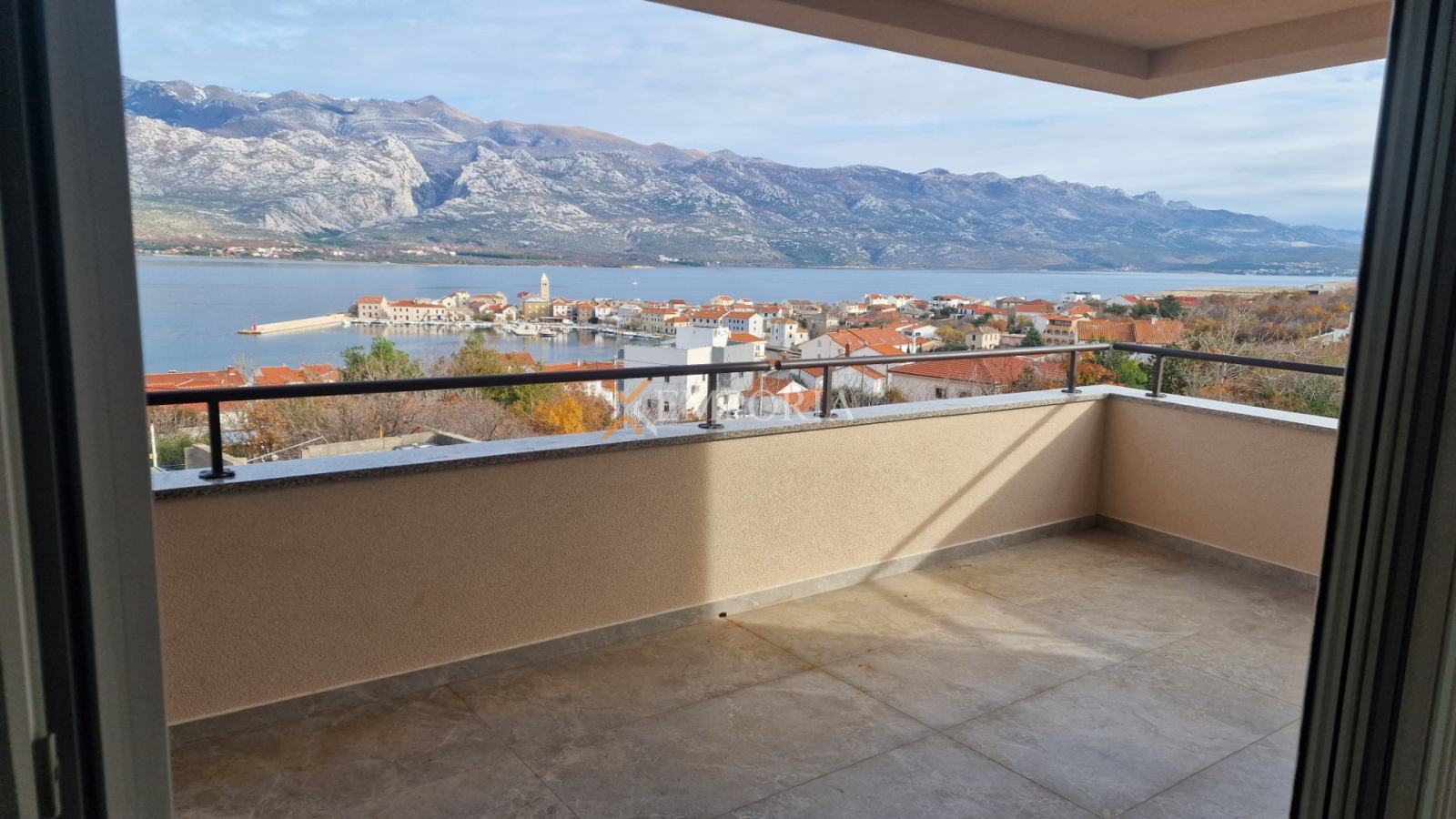 Novogradnja s pogledom na more – apartman u Vinjercu (94,47 m²)
