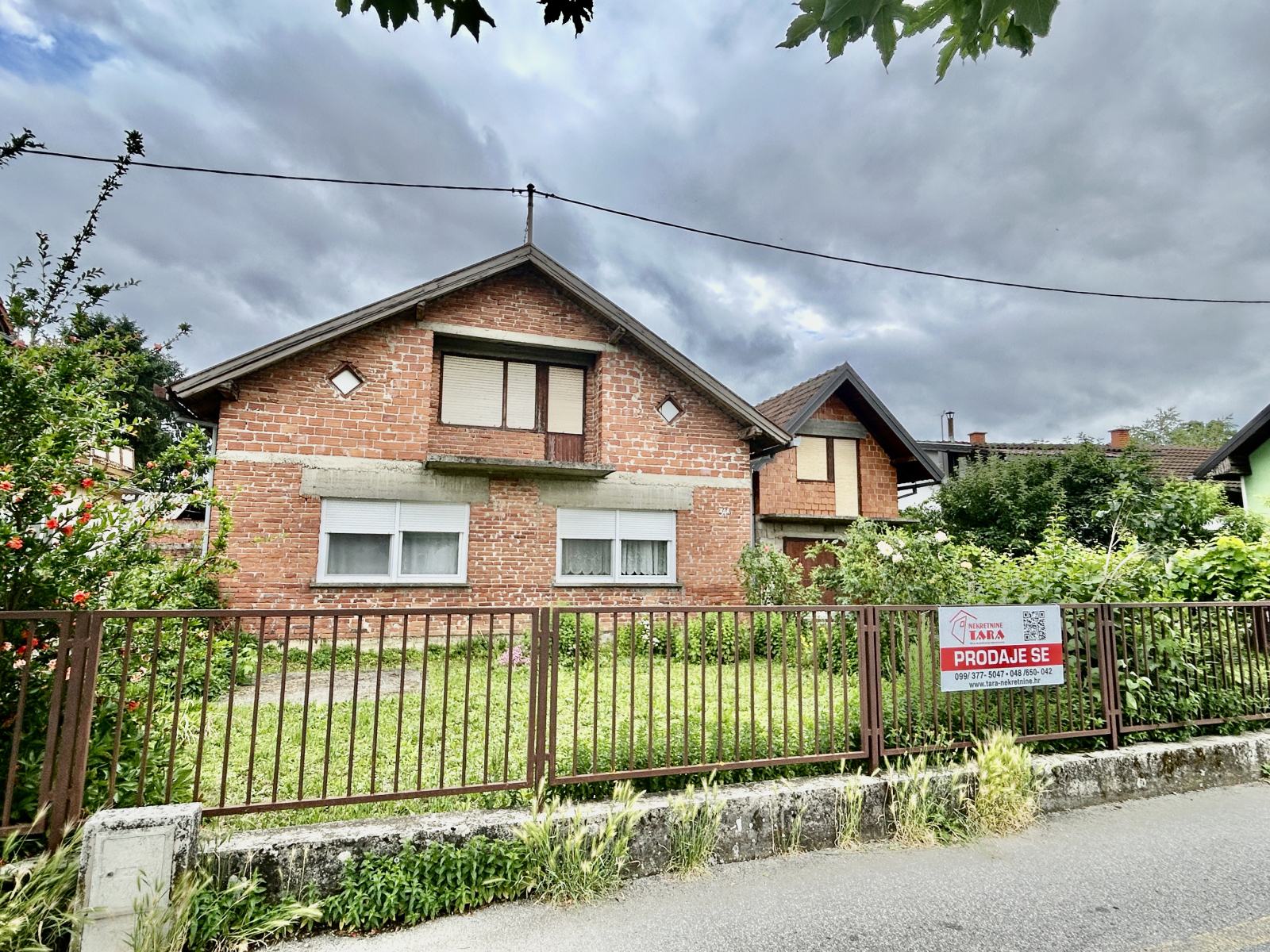OBITELJSKA KUĆA SA DODATNIM OBJEKTOM STAMBENE NAMJENE  - KOPRIVNICA