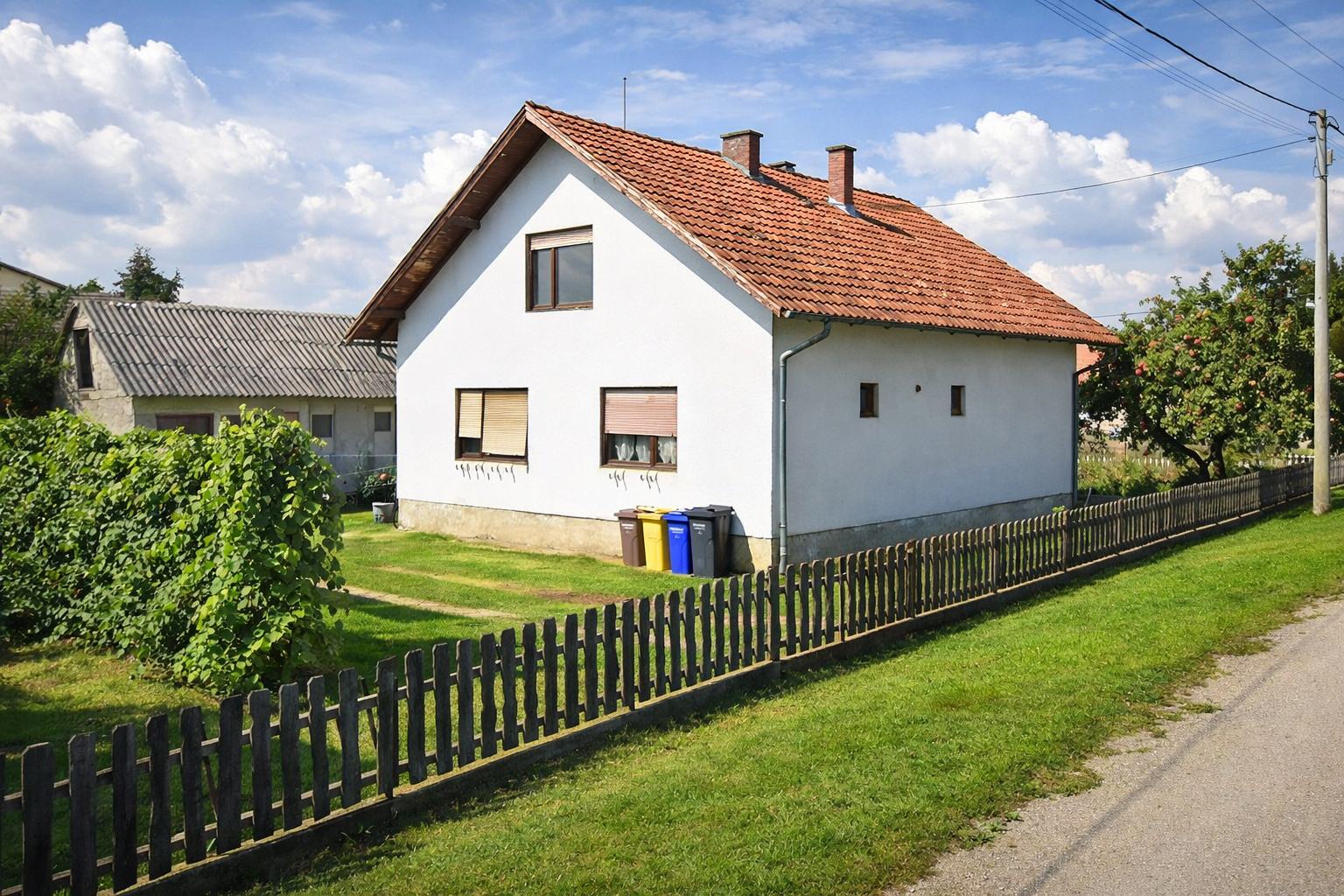 OBITELJSKA KUĆA - KOPRIVNICA, KRIŽEVAČKA CESTA - REZERVIRANO!