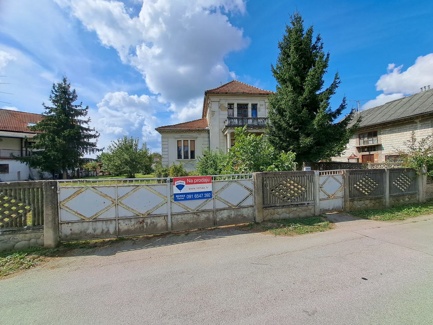 Povijesna vila 266 m2 - Koprivnica