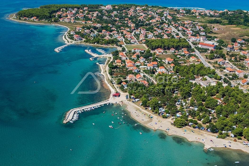 Privlaka- građ.zemljište u mirnom djelu Privlake