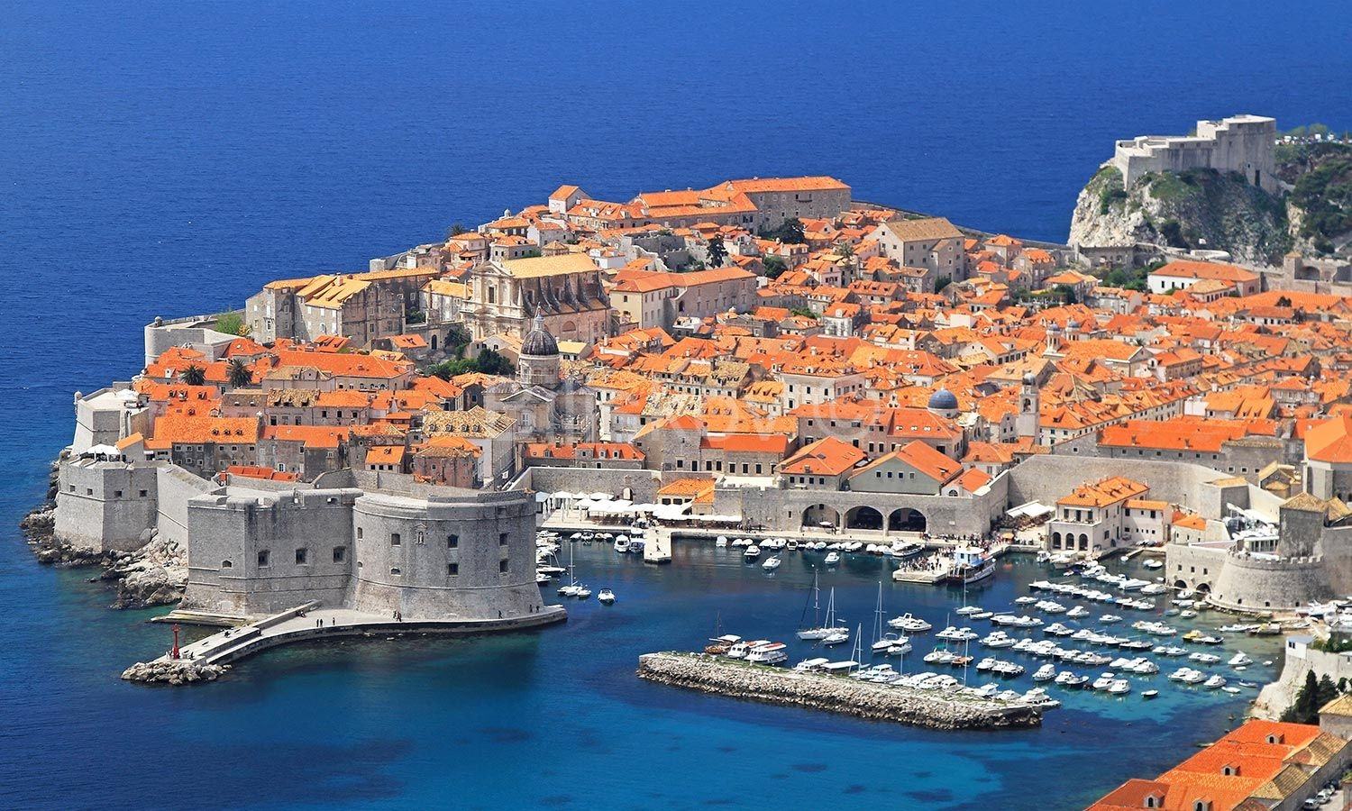 Prodaja, Dubrovnik, gradska jezgra, kamena kuća na 4 etaže, 208m2