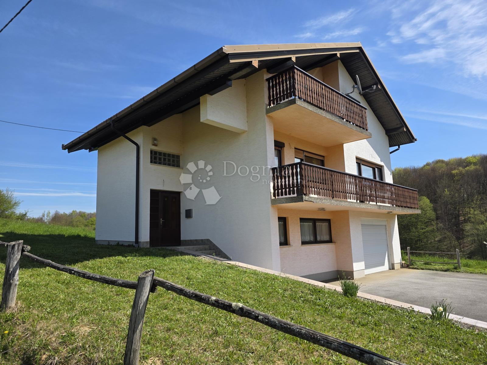 PRODAJA, Kuća, Velika Jelsa, NKP 300 m2 sa okućnicom