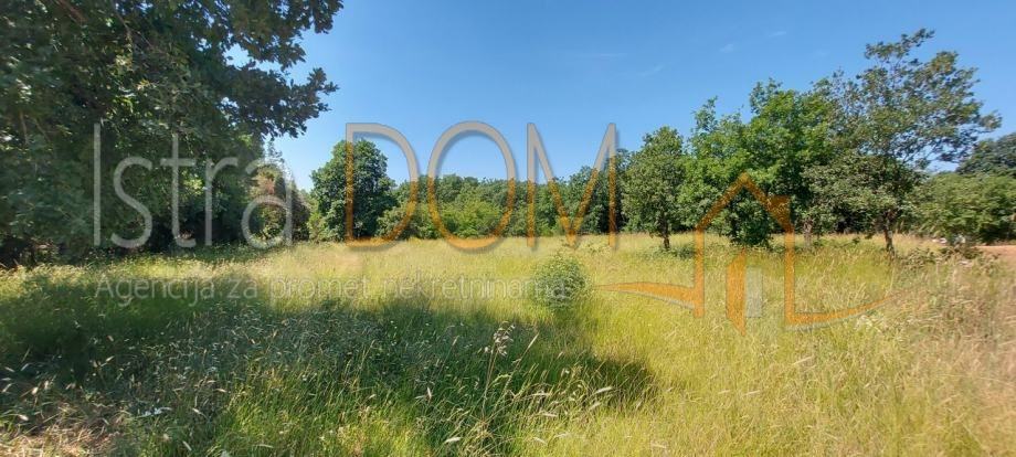 Pula 550m2 prekrasna vikend parcela