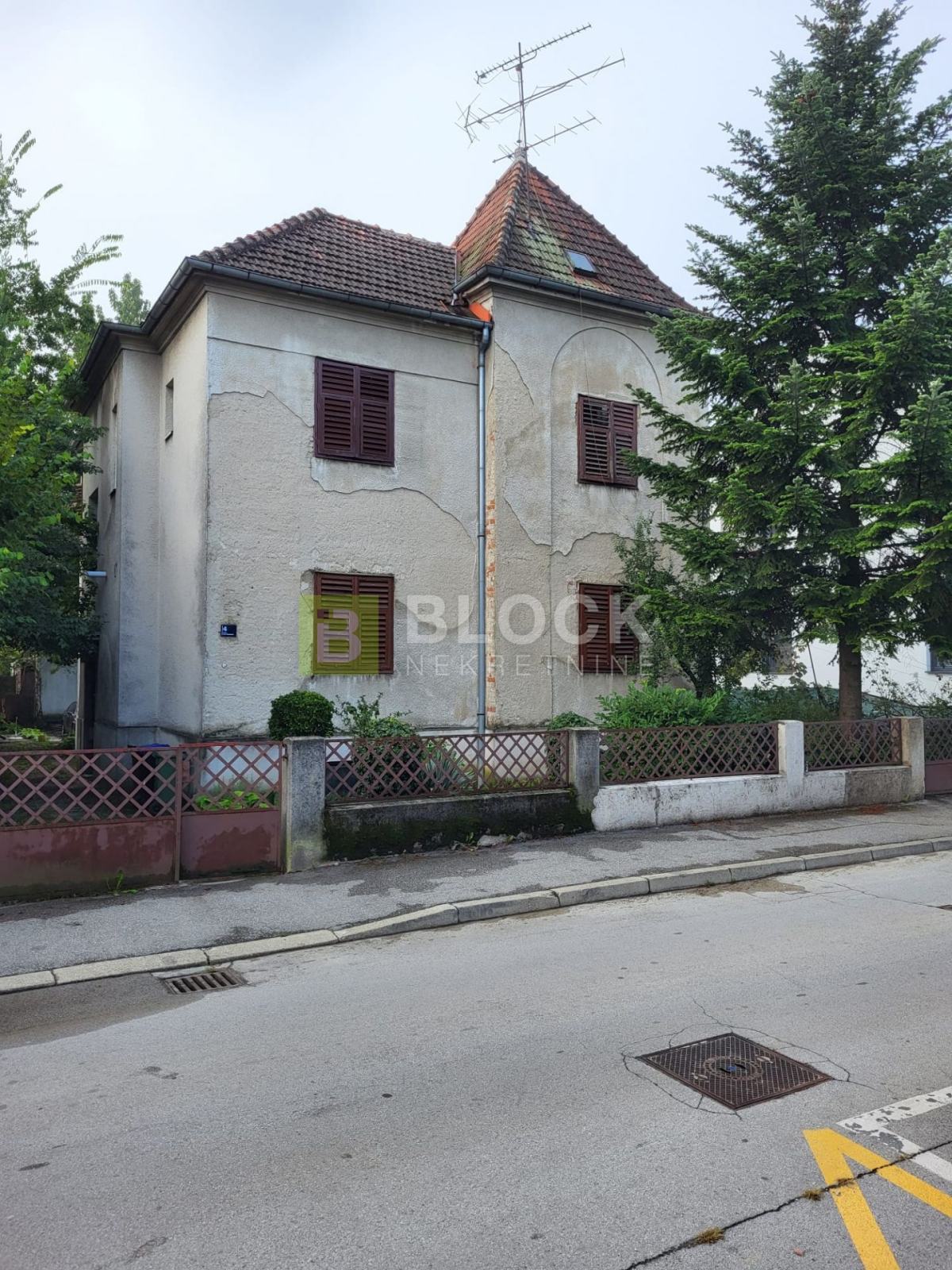 RAVNICE, Kuća 220m2 (prodaja)