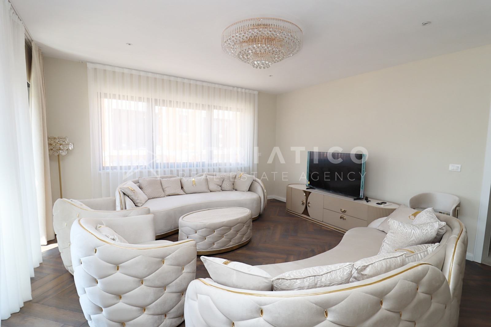 Rovinj, penthouse za dugoročni najam