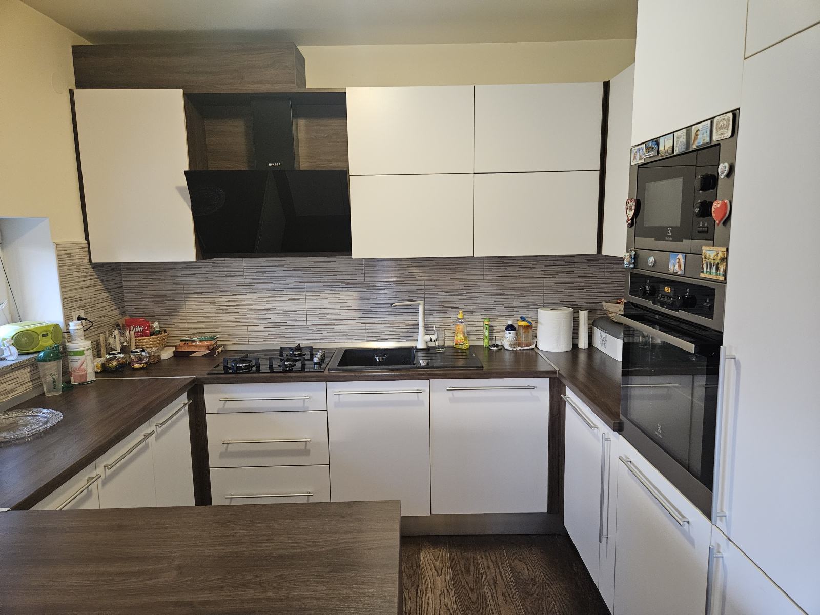 Stan u Koprivnici 101.36 m2, dvorištem cca 150 m2, terasom i parkingom