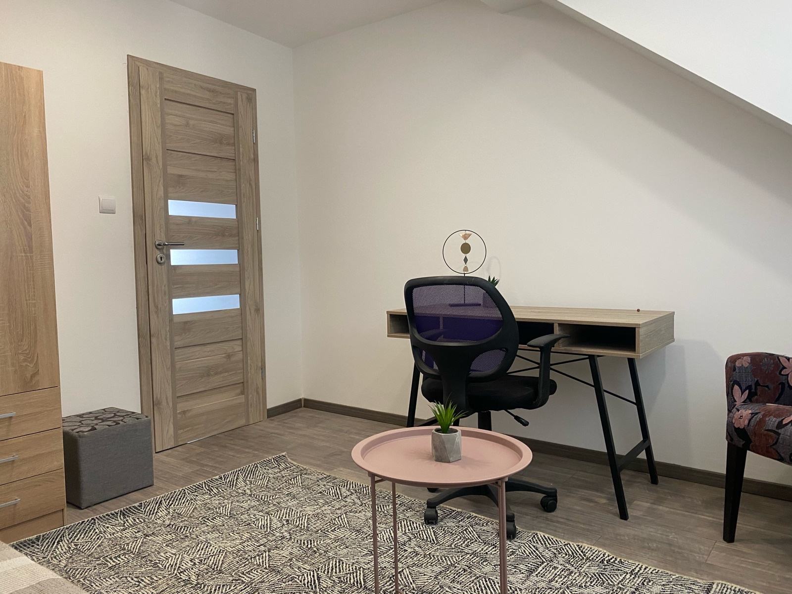 Centar Osijeka 39 m2 za 2 studirajuće osobe NOVO