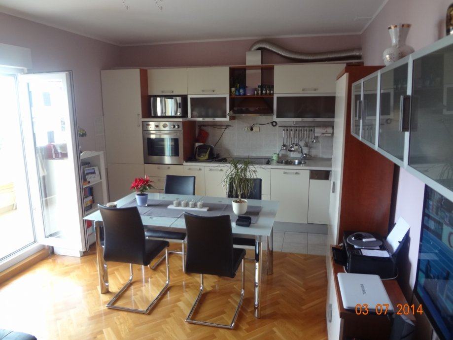 Stan: Split 81 m2 novogradnja-165.000 eura (prodaja)
