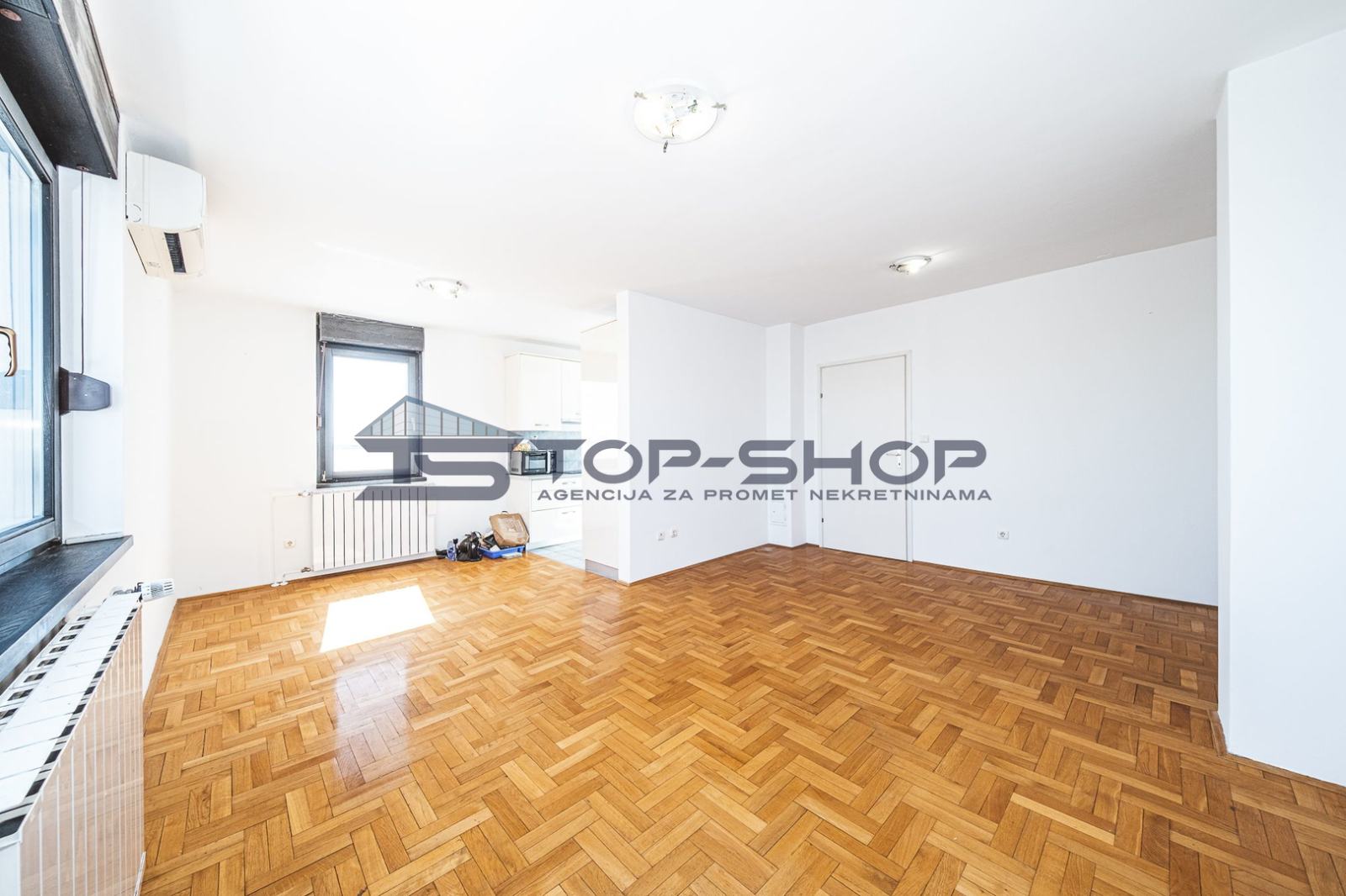 Trešnjevka, četverosoban penthouse na atraktivnoj lokaciji 95m2+terasa