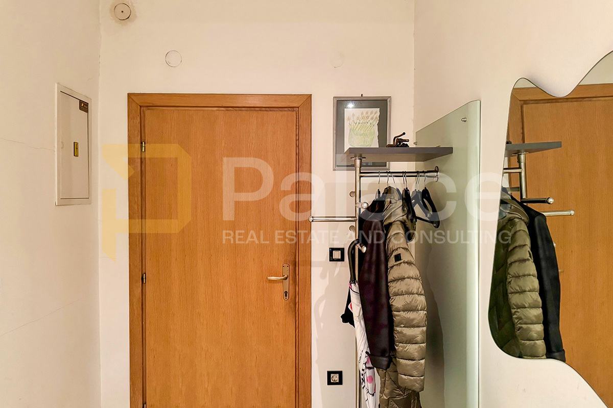 Višenamjenski stan/ured 84 m² + studio s posebnim ulazom, Dubrovnik