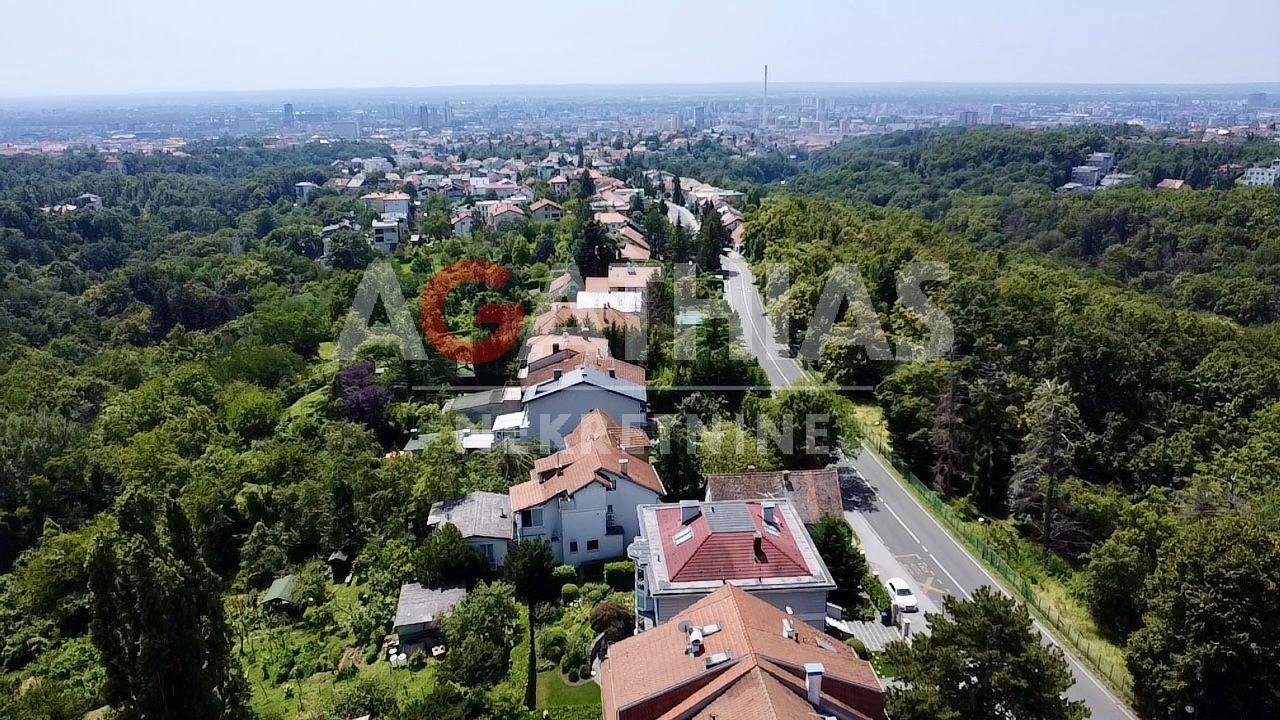 Zagreb, Pantovčak, obiteljska kuća, zemljište 11.458 m2 (prodaja)