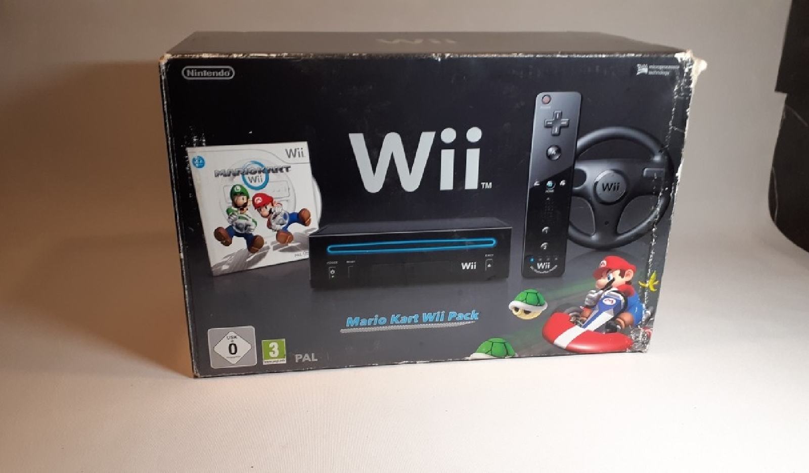 Console Nintendo Wii U (32 Go) Noire - Premium Pack Mario Kart 8 + Splatoon en boîte - WIU - Console Occasion Pas Cher