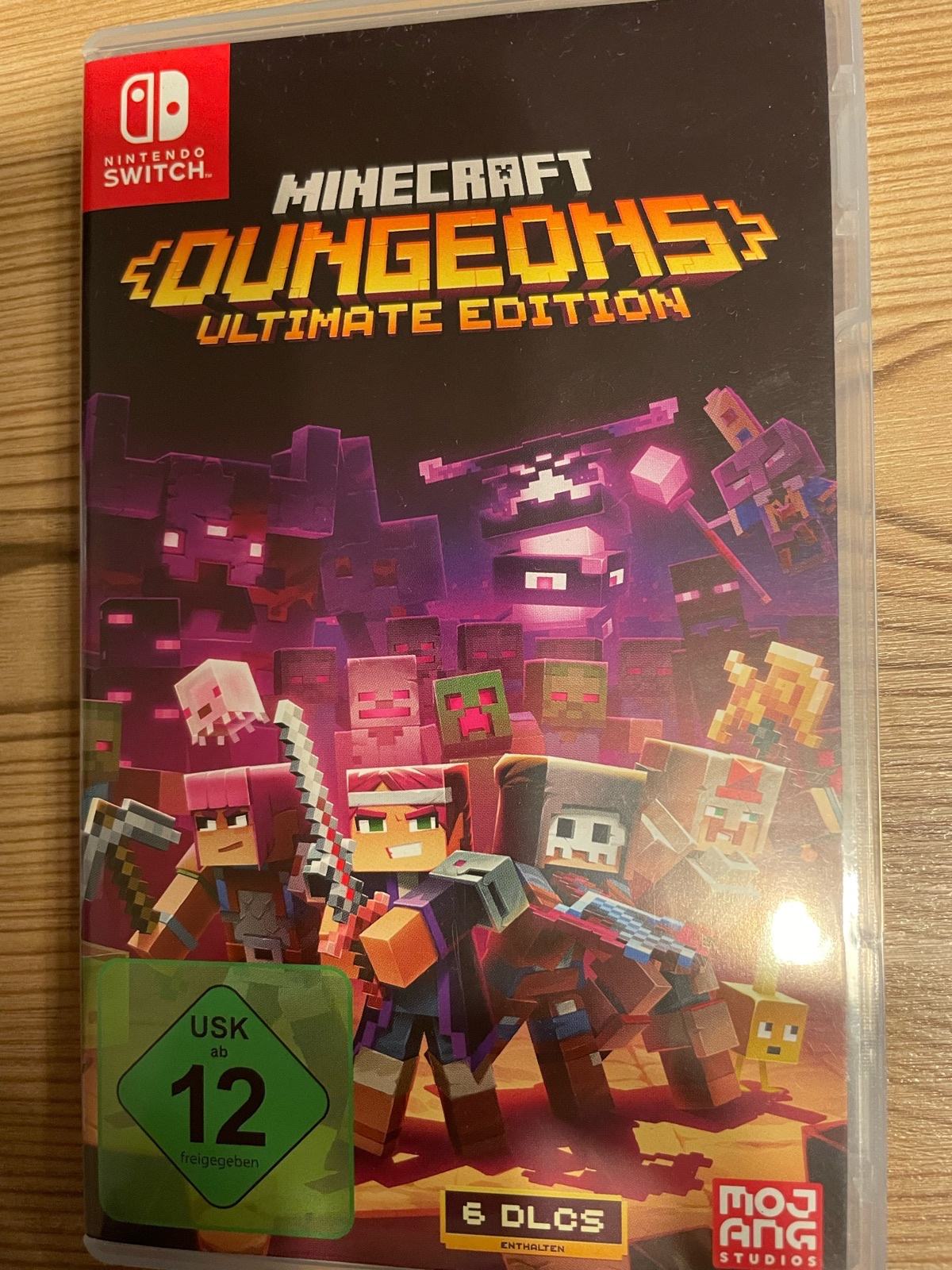 Nintendo switch - igra minecraft dungeons - ultimate edition