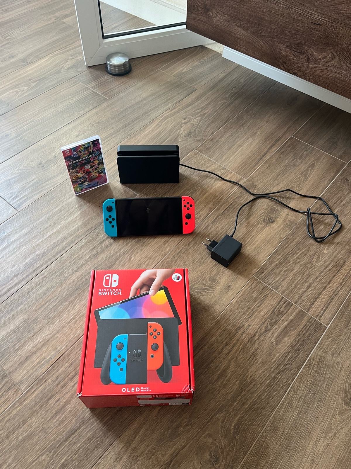 NINTENDO SWITCH OLED+ MARIO KART