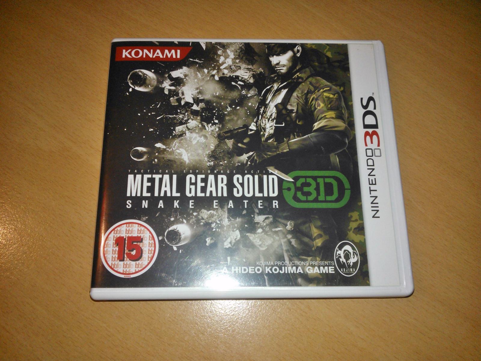 GOODIES T-SHIRT OFFICIEL Taille L Metal Gear Solid Snake Eater 3D Neuf EUR 29,90 - FR