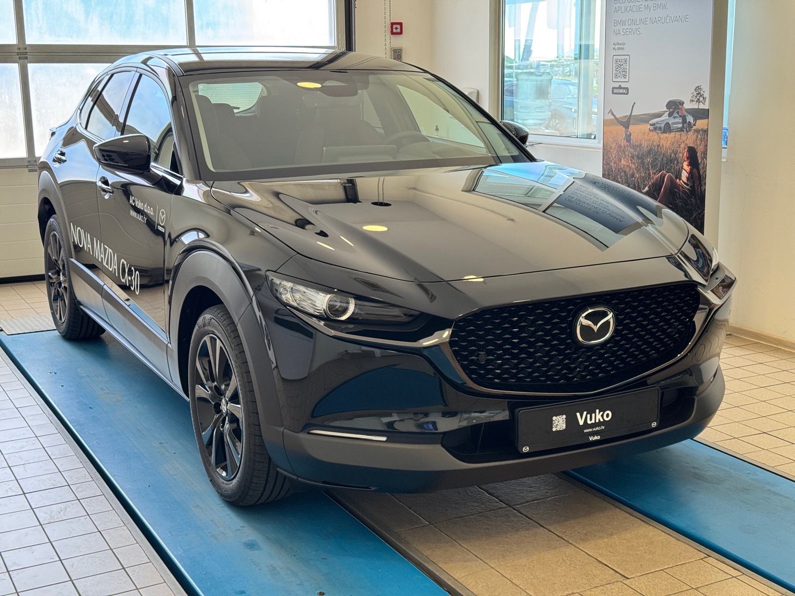 Erstaunlich Mazda Cx 30 Jahreswagen Automatik Fotos