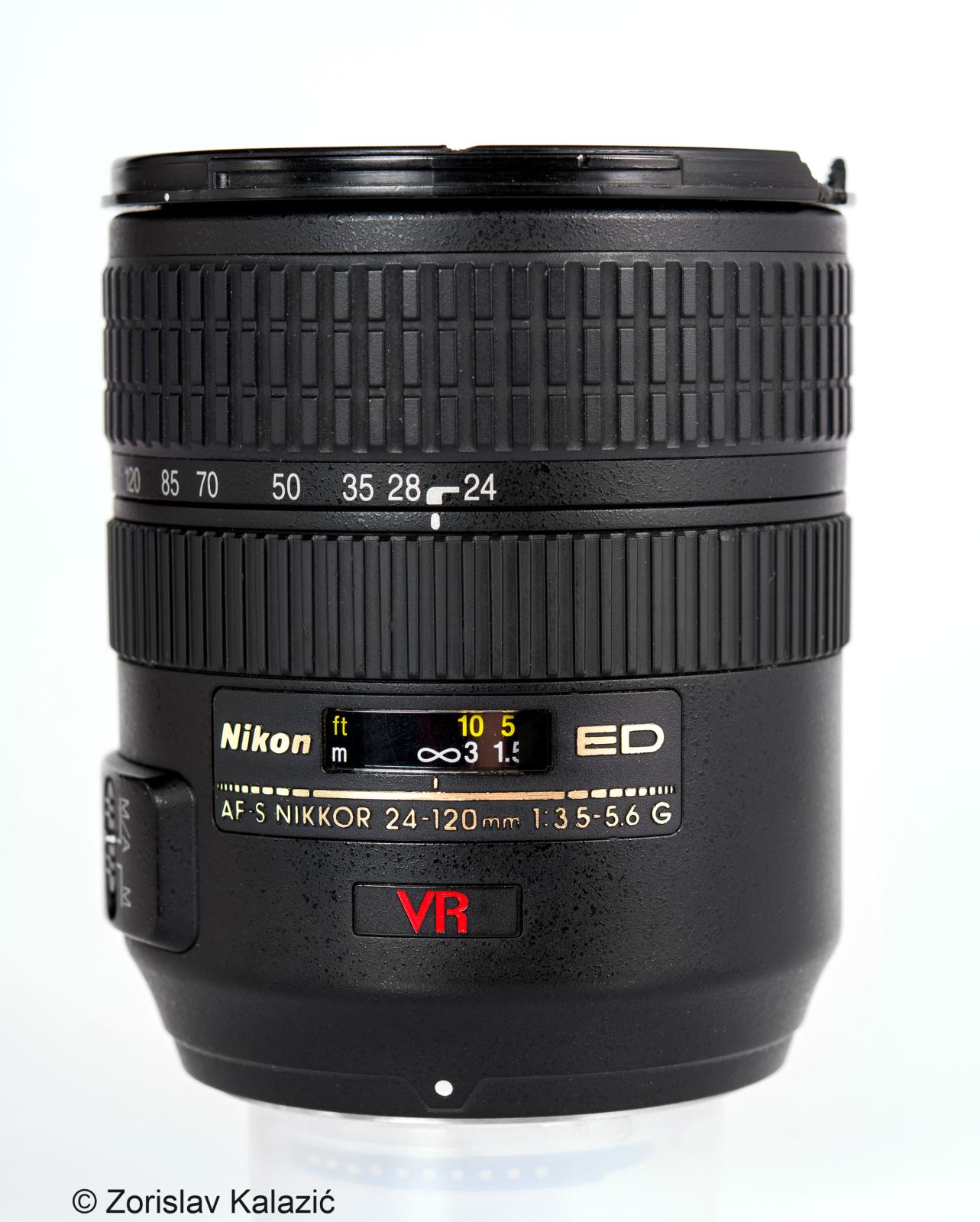 Appareil photo reflex autofocus nikon f65 équipé d'un zoom à Haute