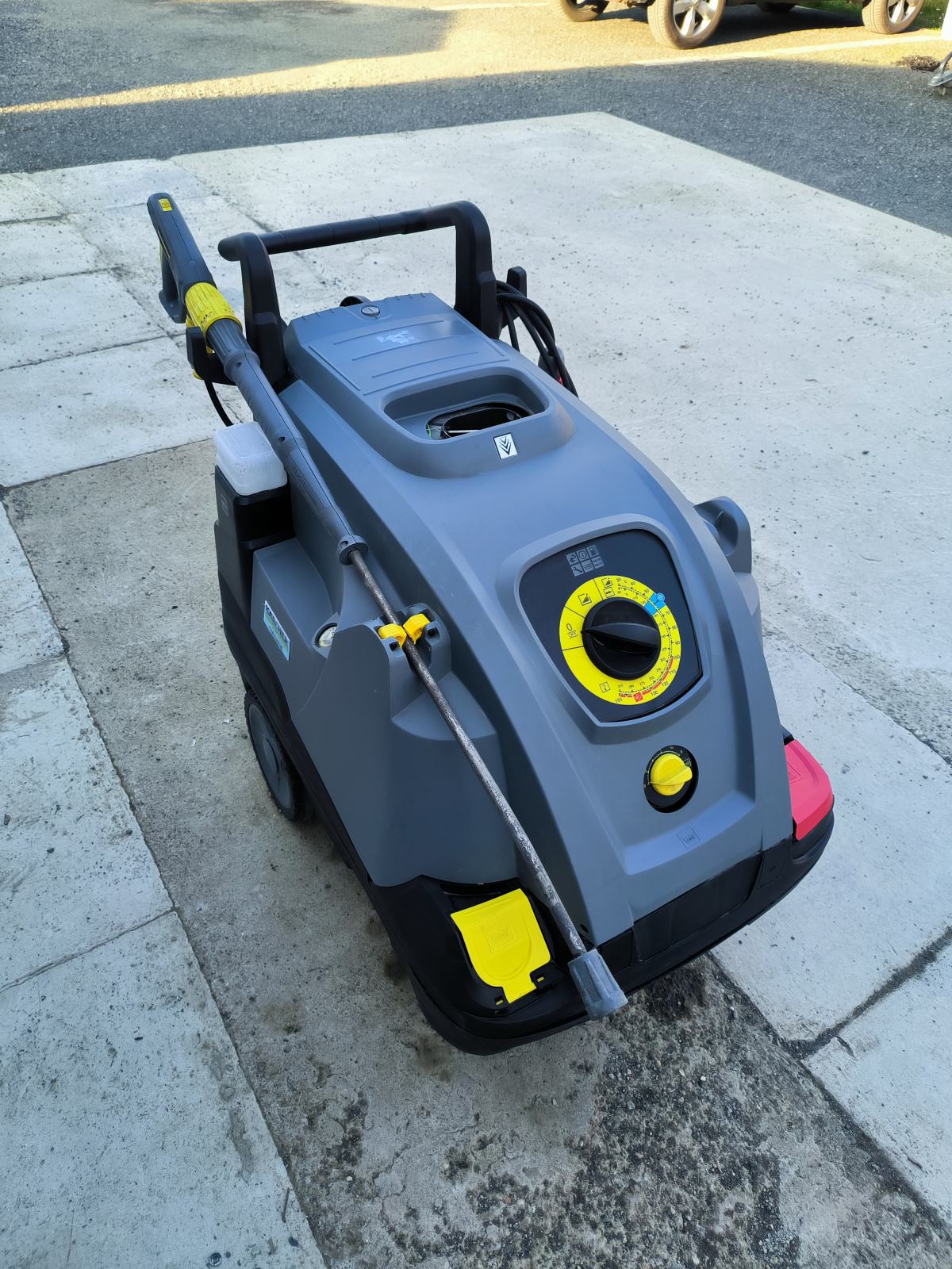 Kärcher Hds 8 18 4 Cx Test Visokotlačni perač Karcher HDS 8/18 4CX