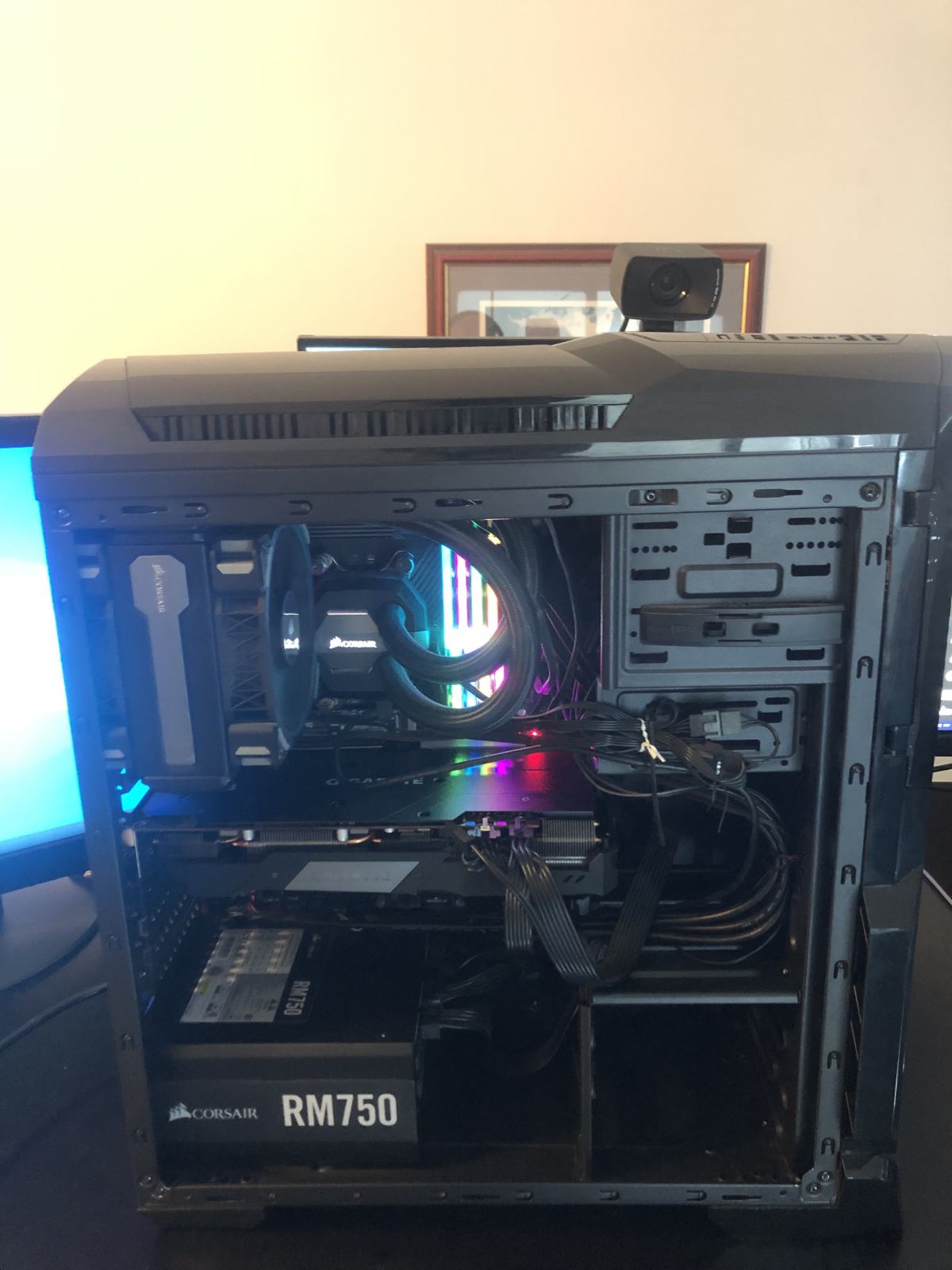 Gaming Računalo Ryzen 3900X, RX 5700XT, 32GB RAM, 1TB NVMe SSD