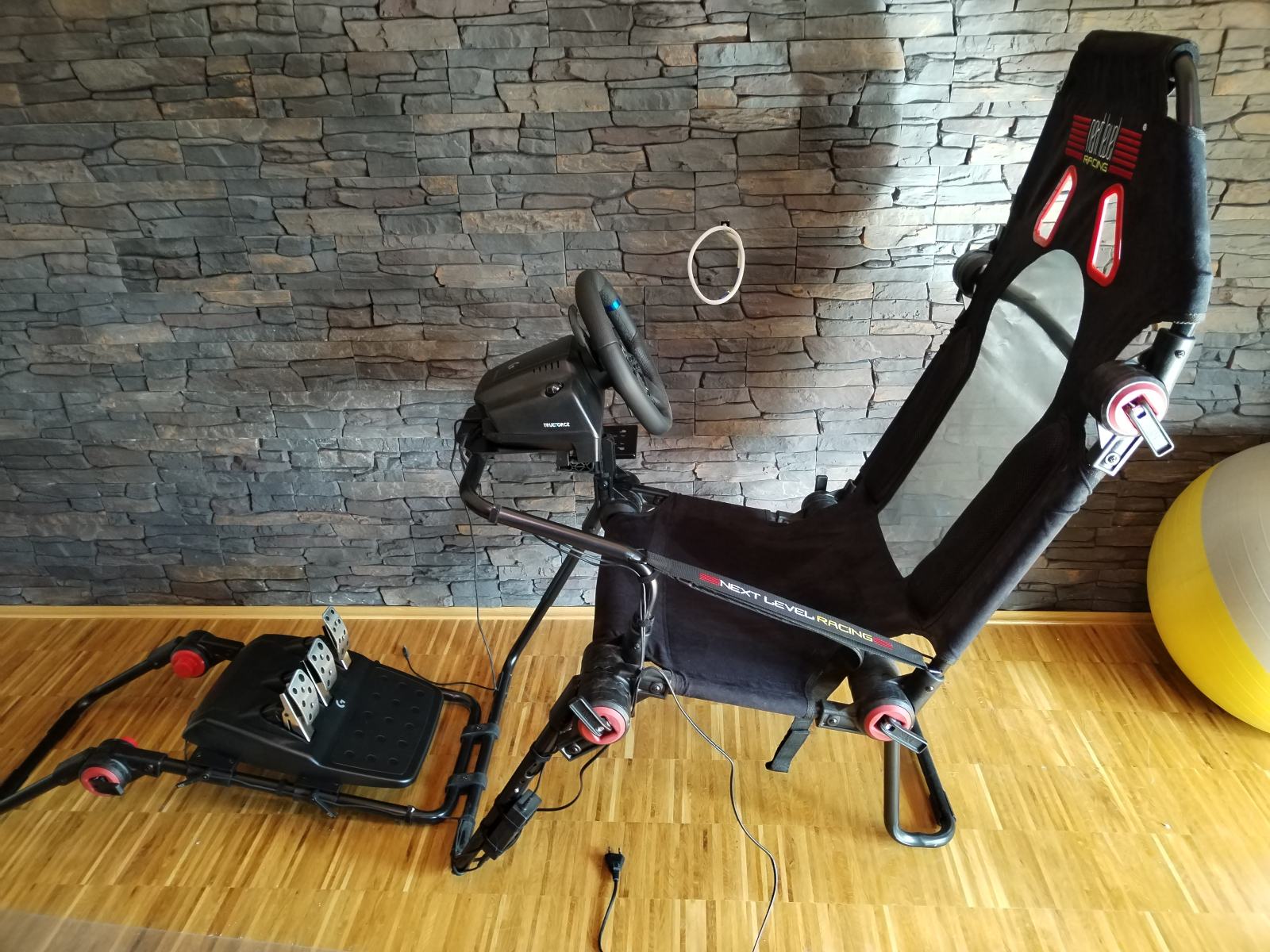 Racing Simulator Next Level Racing® F-GT Lite + Logitech G923 (PC/PS)