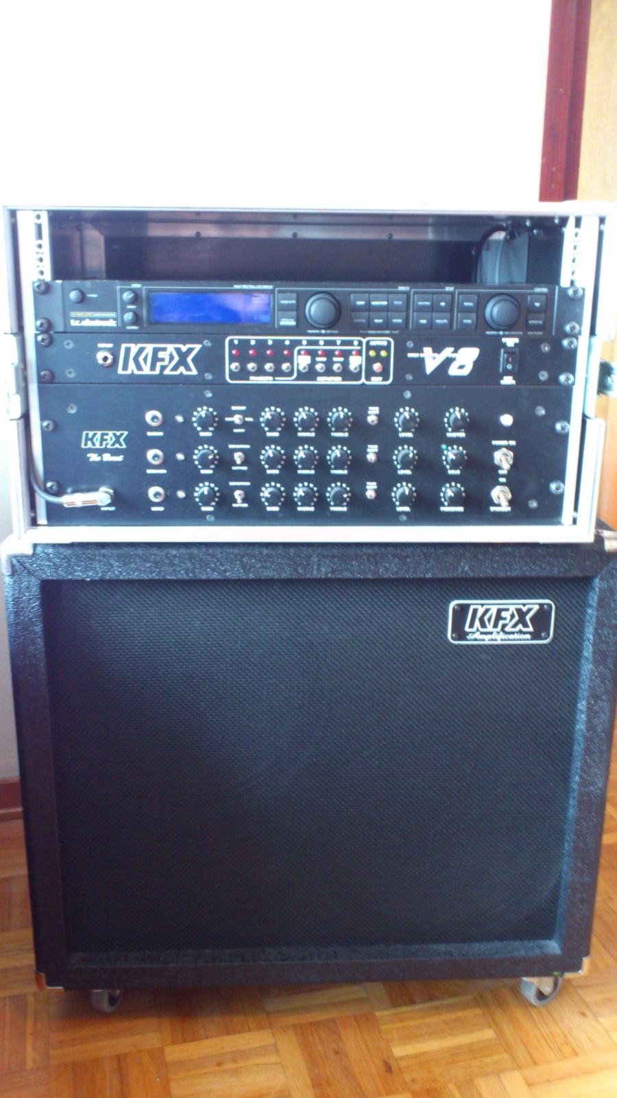 Midi Switcher Rack KFX Beast pojačalo KFX midi switcher rack + 212 Vintage box /rate