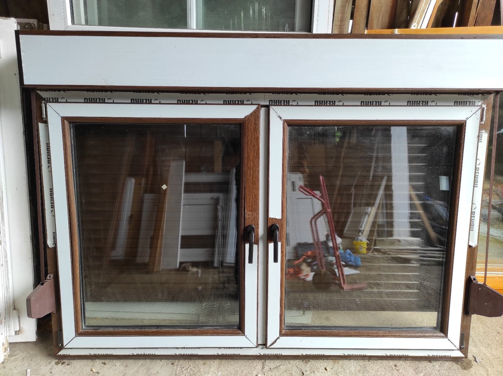 PVC prozor 180*135 sa roletom