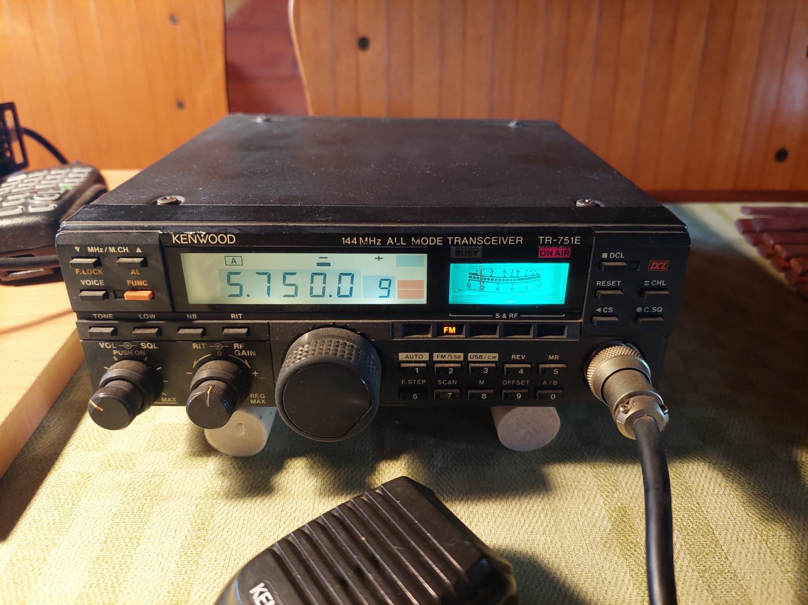 Radio Kenwood TR-751 Trio De 2m (144 MHz) - Transceptor Todo Modo Para Radioaficionados