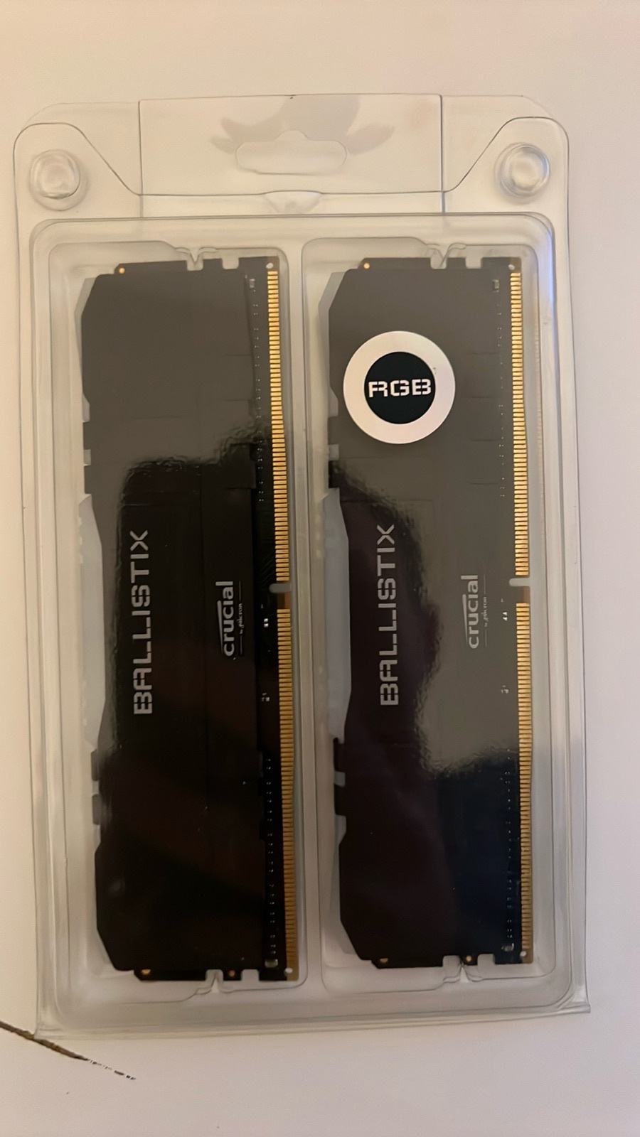 2x RAM DDR4 Ballistix RGB Crucial 8Go (2x8Go) (D'occasion) à Tramelan