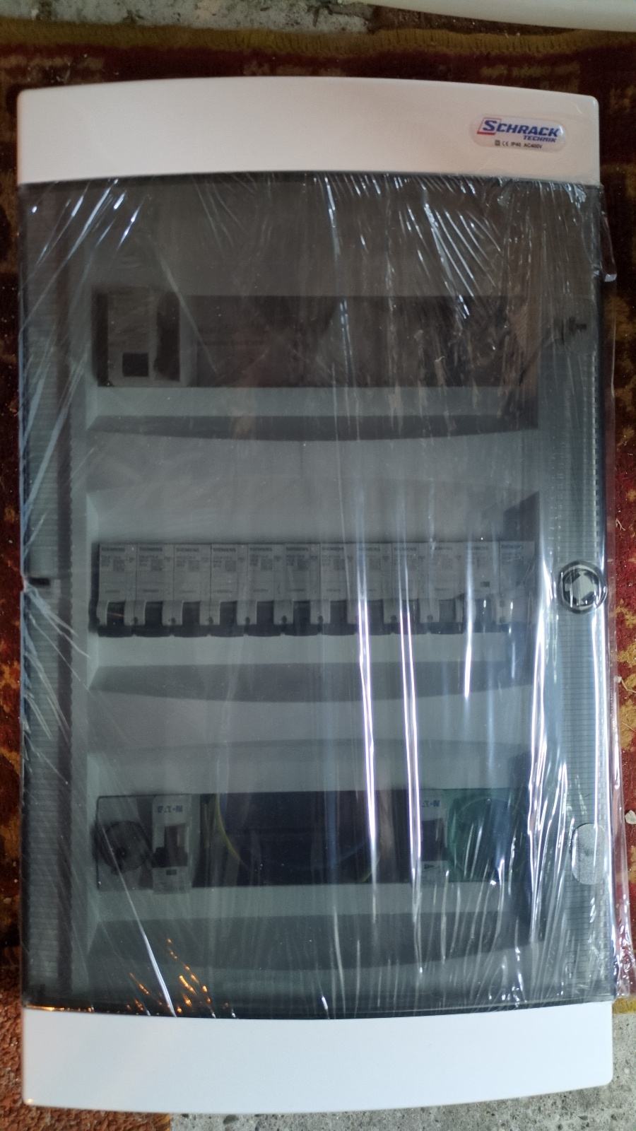 Ormarić za osigurače +12 osigurača + Fidovka komplet