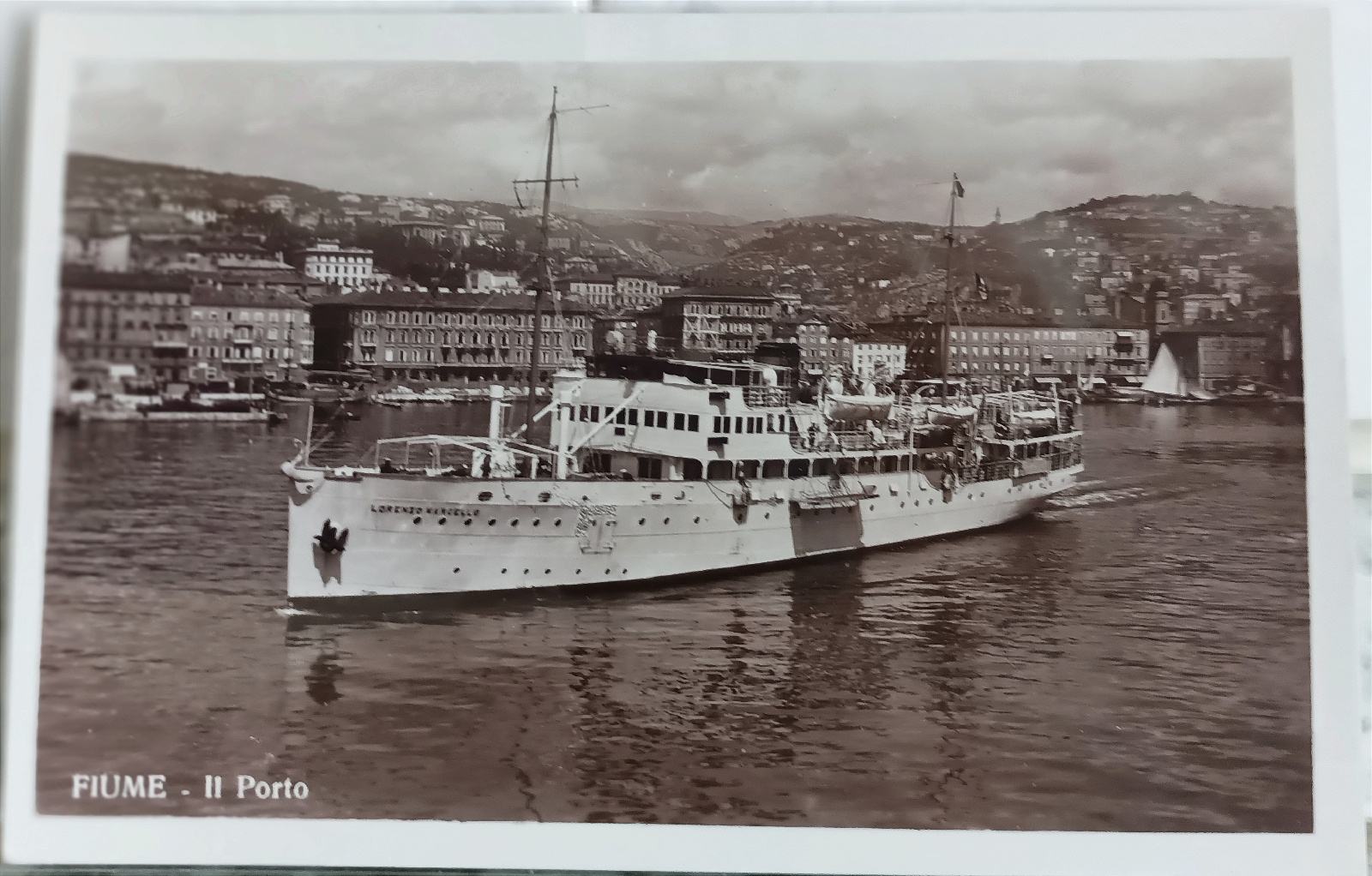 Carte Postale Ancienne (CPA) - FIUME Riva Szapary - CROATIE - N°596980