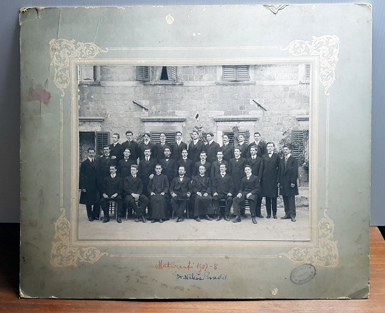 STARA VELIKA FOTOGRAFIJA MATURANTI 1907 God stara-velika-fotografija-maturanti-1907-god