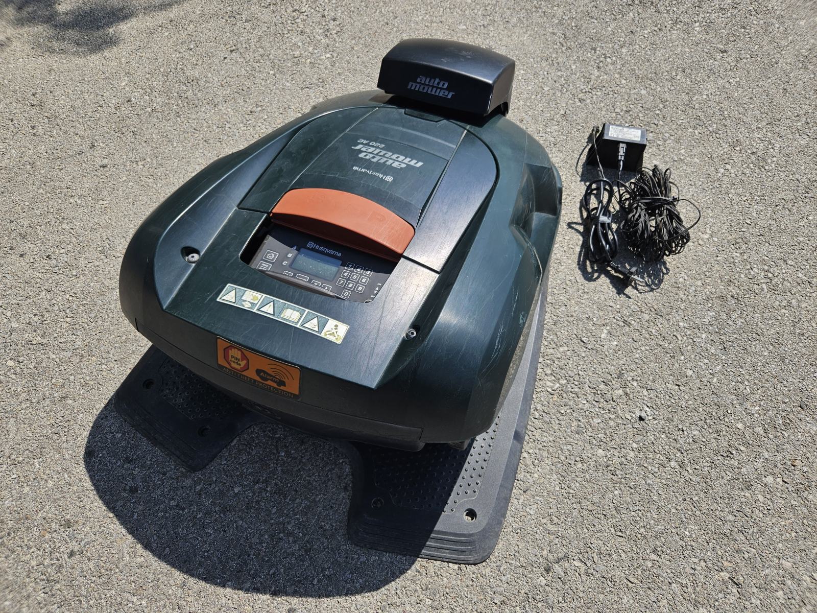 Husqvarna Automower 220 AC