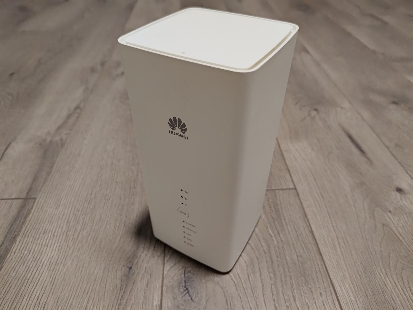 Huawei B618s-22d 4G LTE router