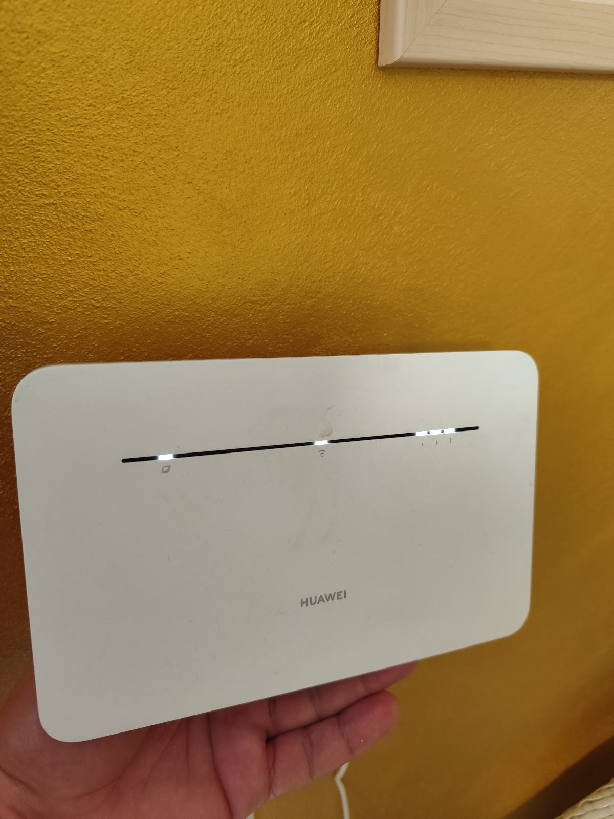 Router Huawei B353-232 na SIN karticon, BRZ simlock