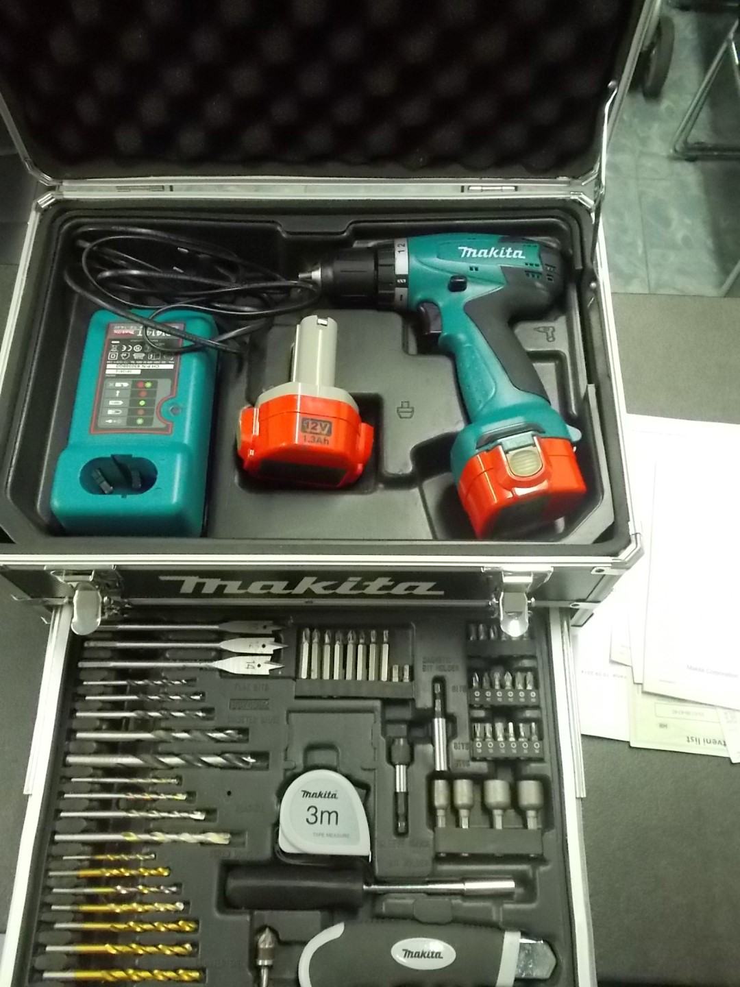Makita 6271D Kofer makita-6271d-kofer