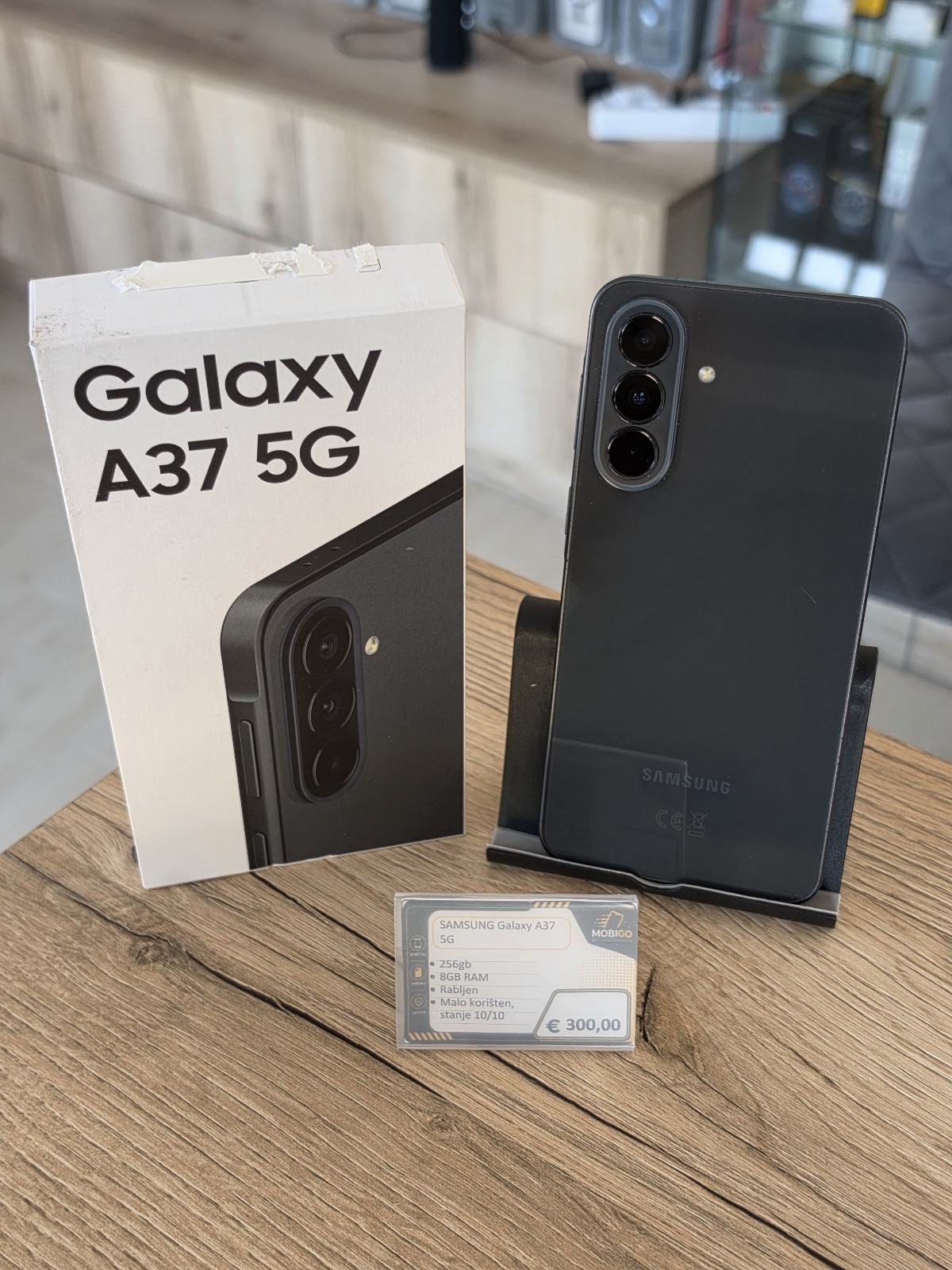 samsung-galaxy-a37-8-256gb-stanje-novo-garancija