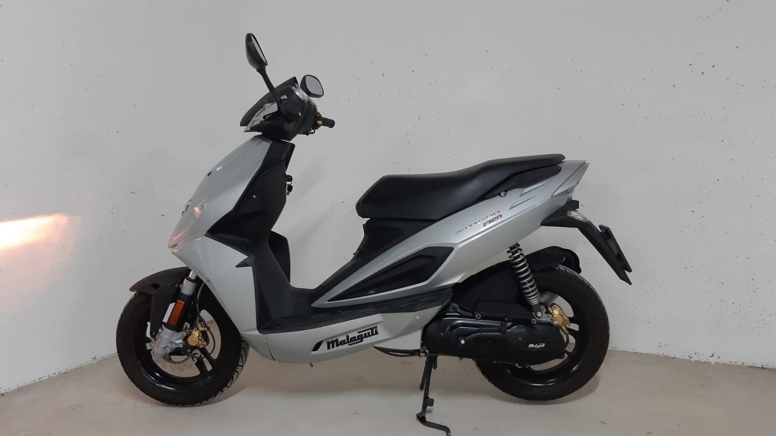 50 Cc Motorino Usato 200 Euro Moto Usate Phantom Max 200 Usato