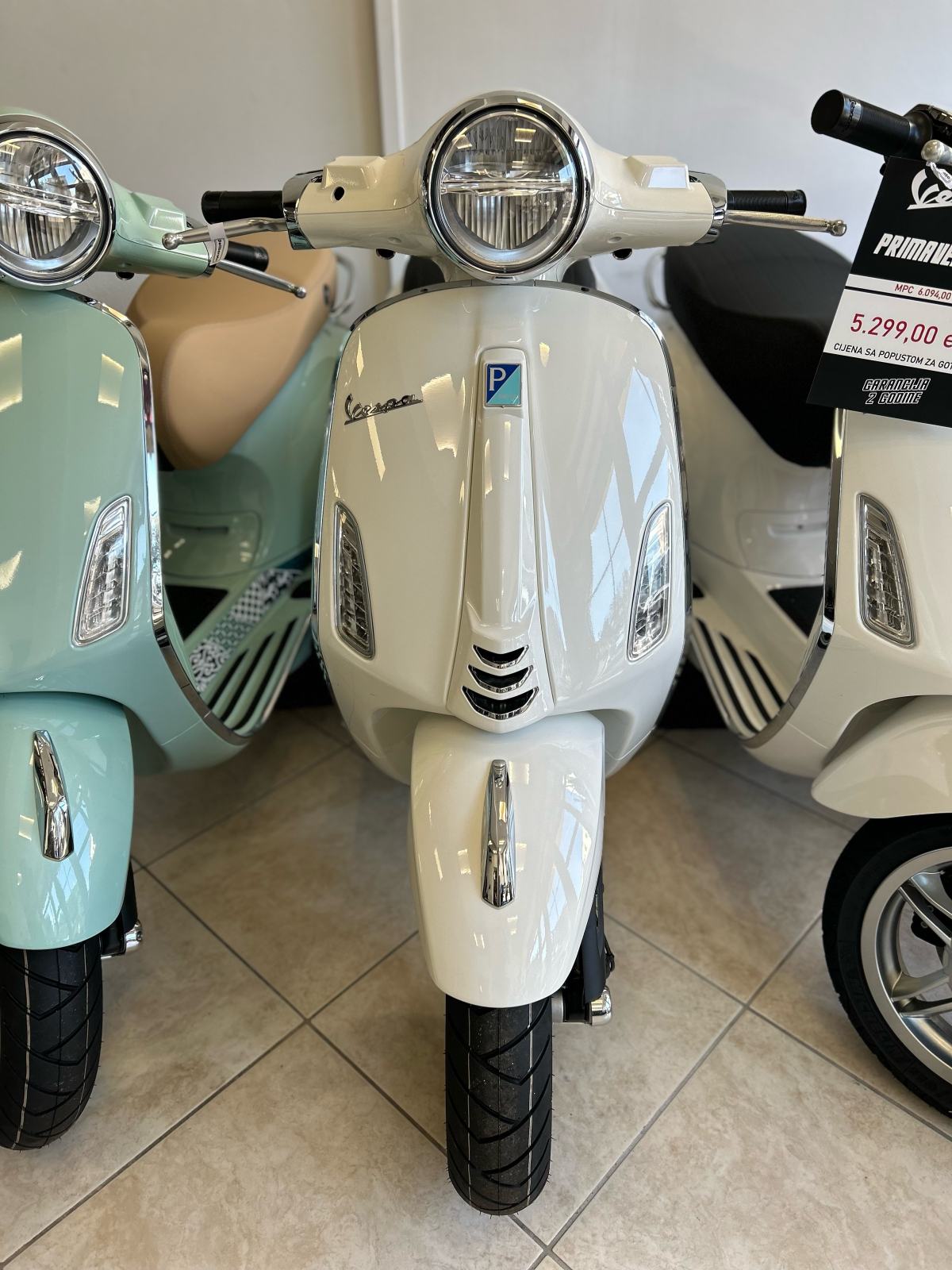 Piaggio Vespa Primavera 50 4t 2018 Vespa Primavera 50 Sunstate