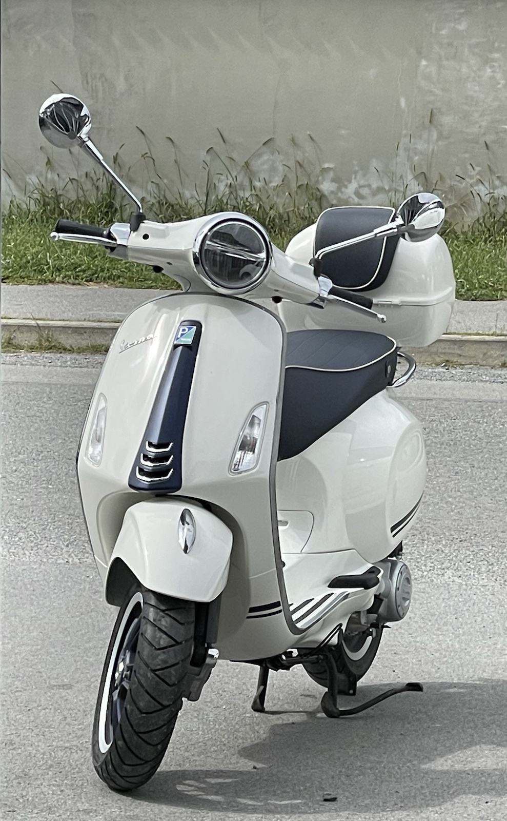 Vespa Notte Vespa Yacht Club Usata Moto Usate Vespa Gts 250 - Main Image