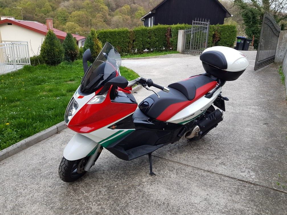 Motorcycle Recensioni Gilera Gp 800 Motorcycles Scooter Gilera 800