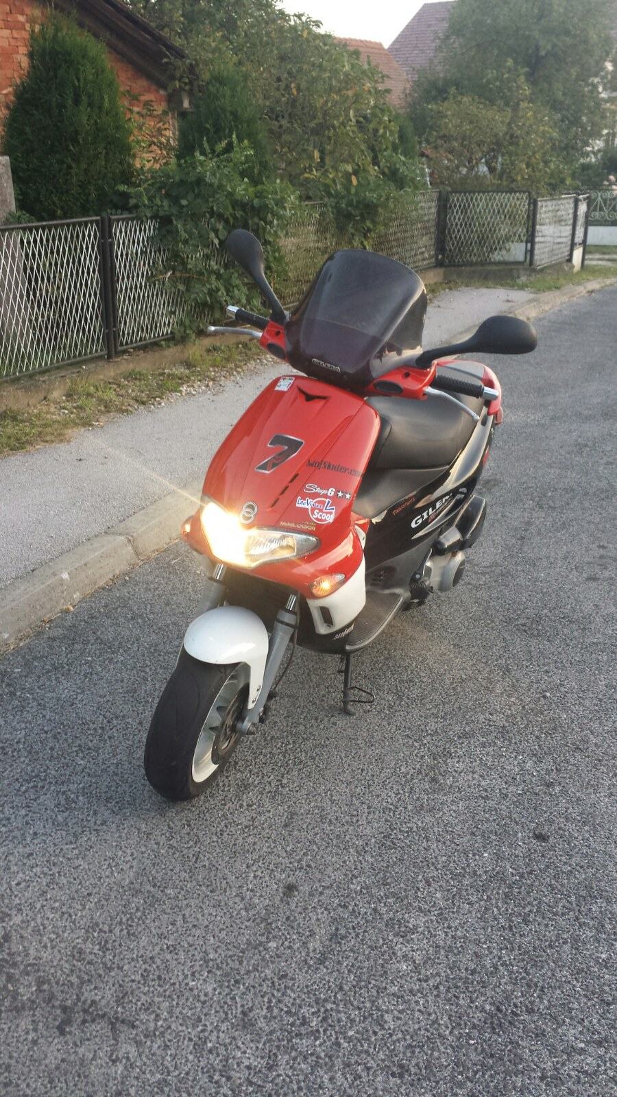 Bouton De Klaxon Pour Gilera Runner VX, VXR 125, 180, 200 - Neuf - Référence EOM 58058R