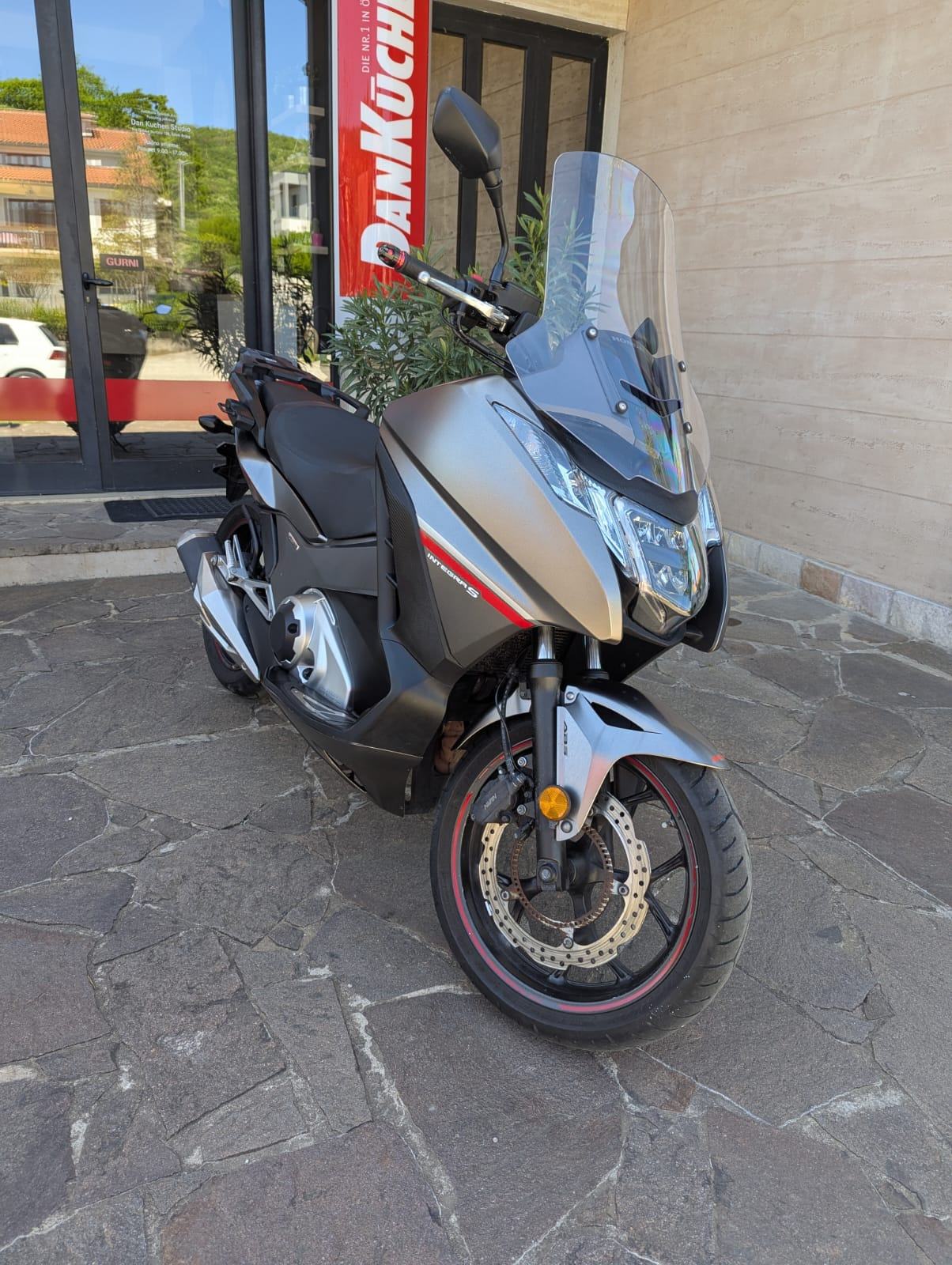 Honda Integra 750 cm3, 2017 god.