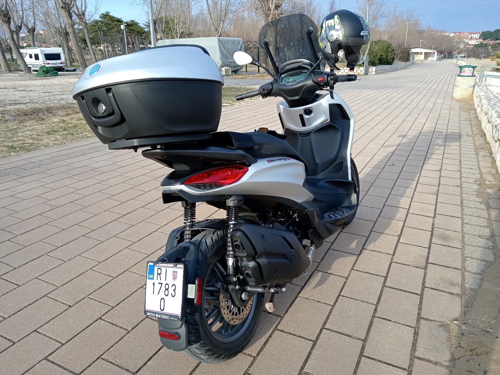 Resin Bike 3D Stickers For Piaggio Beverly 300/400 (2021-2022) – Storage Holder Compatible