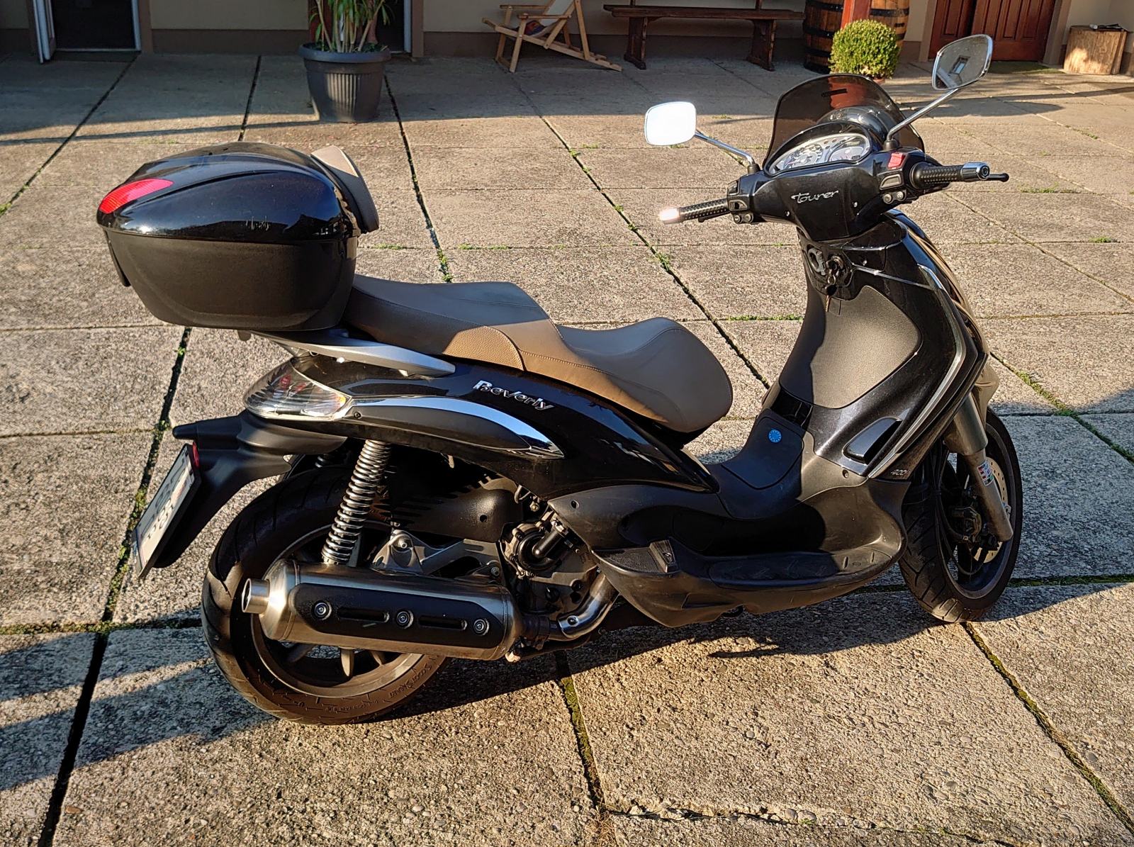 Beverly 250 Piaggio Beverly 300 Tourer 2010 103A GIVI Windshield