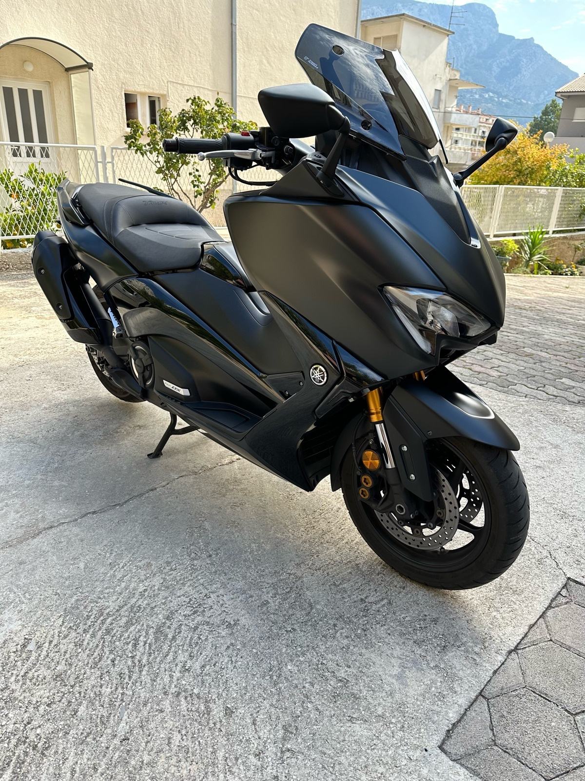 T Max 530