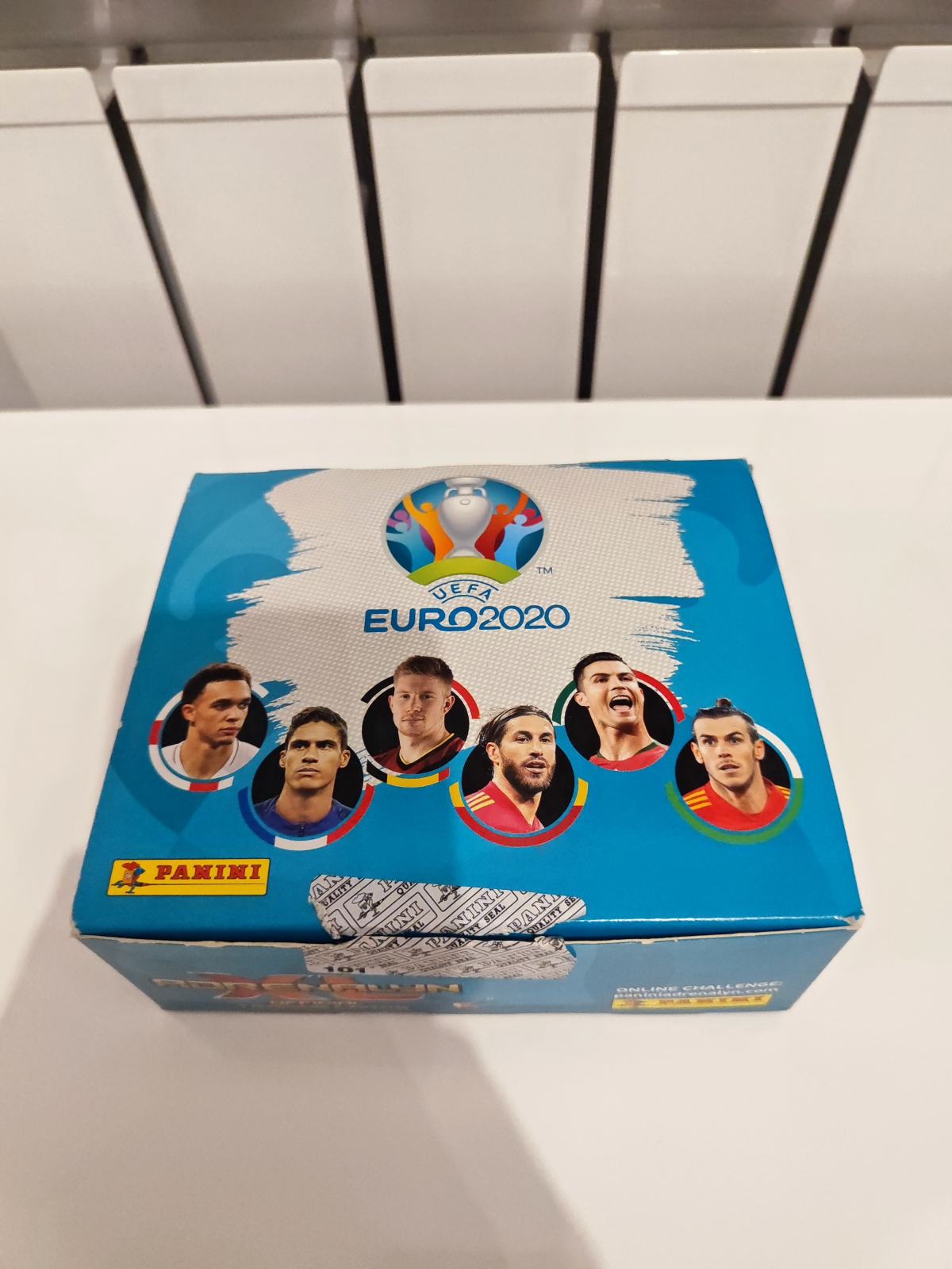 Panini UEFA EURO 2020 Adrenalyn XL Blaster Box - 7 Booster & 5 LE Cards
