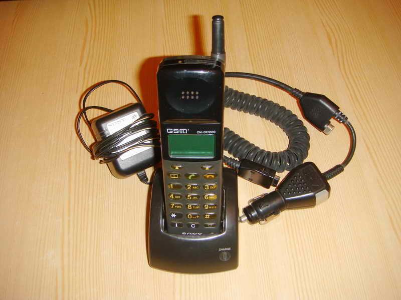 SONY GSM CM-DX1000 + chargeur + étui TESTE OK